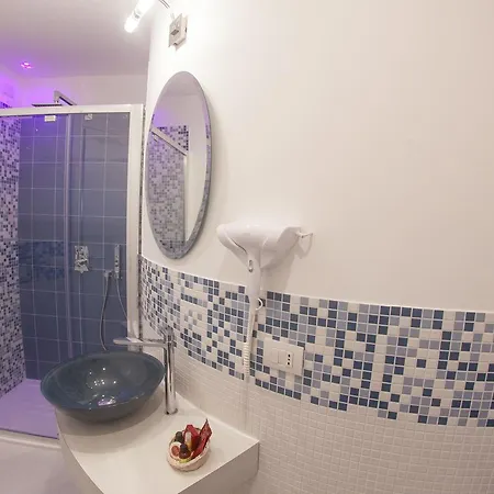 319 Al Duomo 4* Napoli