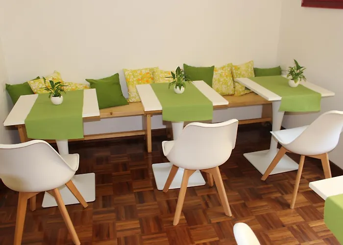 319 Al Duomo 4* Nápoles